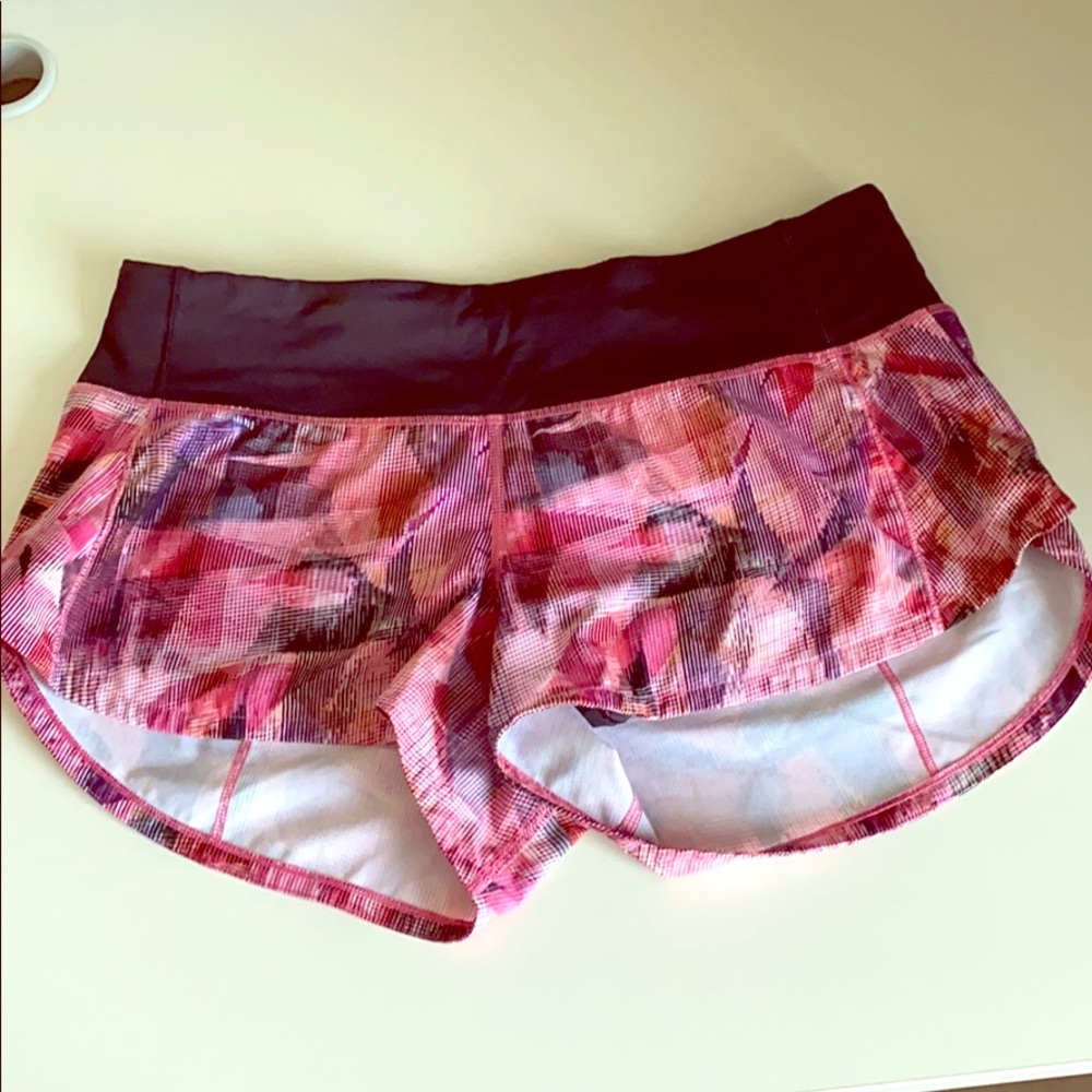 Pink Lululemon size 4 Speed Up shorts 2.5” inseam